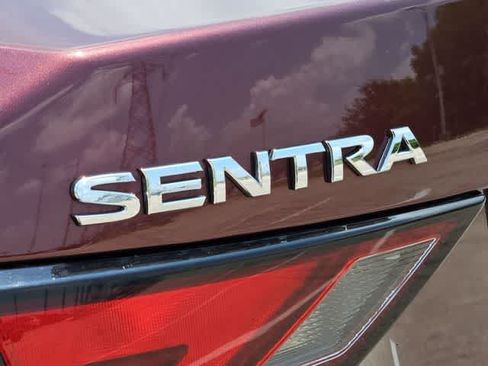 Used 2024 Nissan Sentra SV FWD image 11