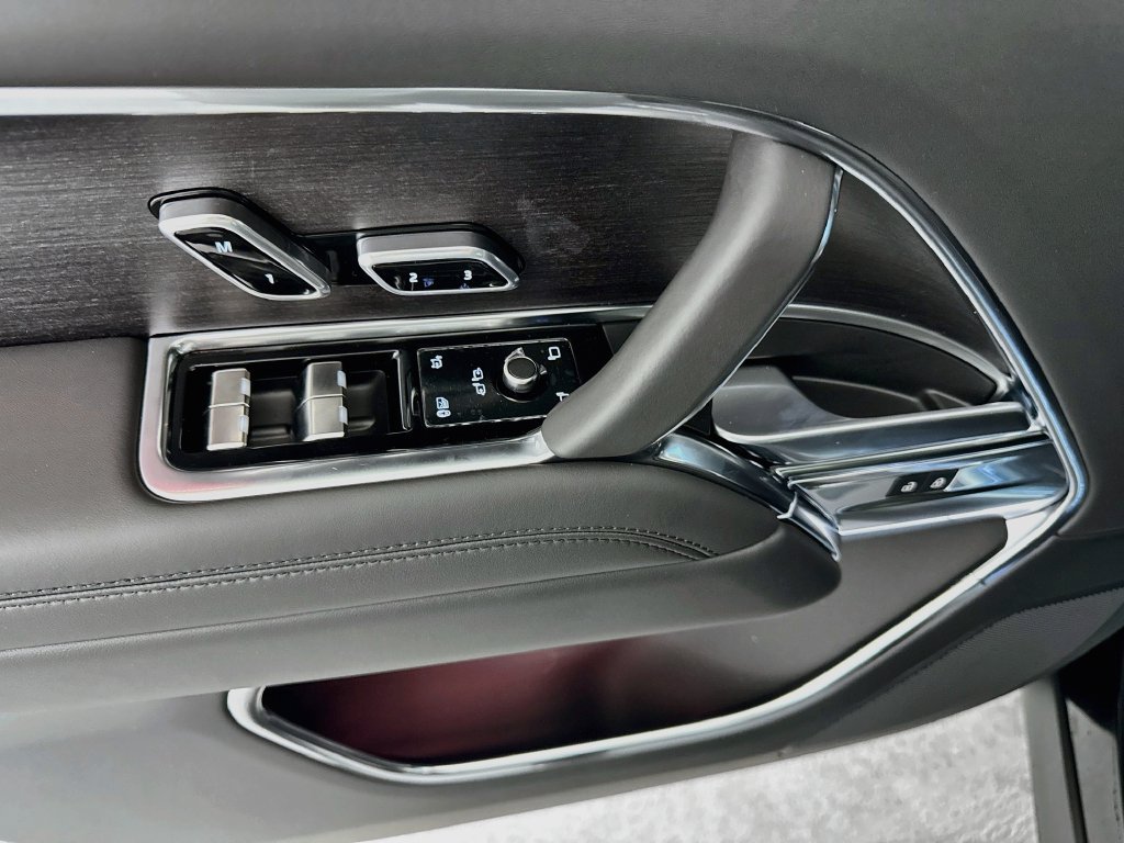 New 2027 Land Rover Range Rover SE AWD/4WD image 18