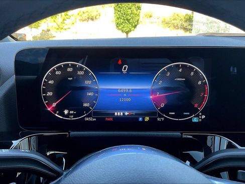 Used 2024 Mercedes-Benz GLA 250 4MATIC image 13