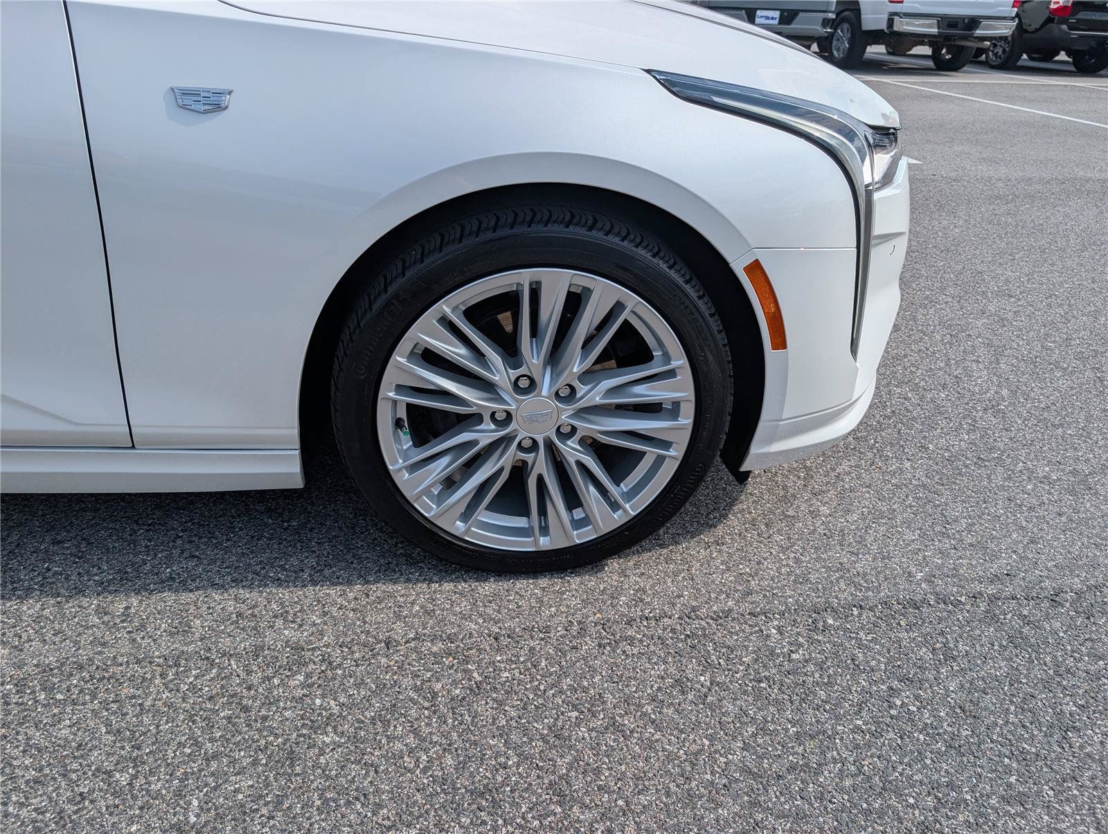 Used 2023 Cadillac CT4 Premium Luxury RWD image 9