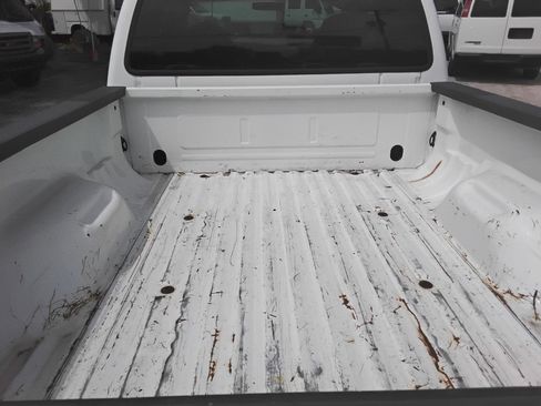 Used 2001 Ford F250 XL RWD image 8