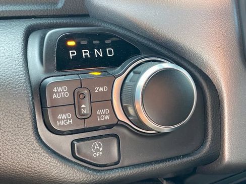 Used 2019 RAM 1500 Big Horn AWD/4WD image 28