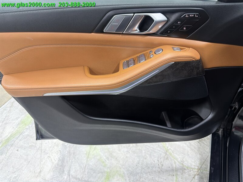 Used 2022 BMW X7 xDrive40i w/ Parking Assistance Package AWD/4WD image 25