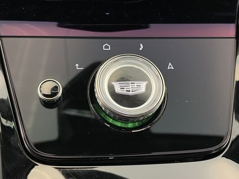 Certified 2025 Cadillac Escalade Sport Platinum image 30