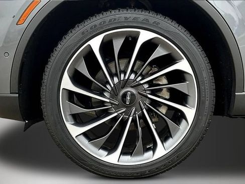 Used 2021 Lincoln Aviator Reserve w/ Equipment Group 201A AWD/4WD image 34