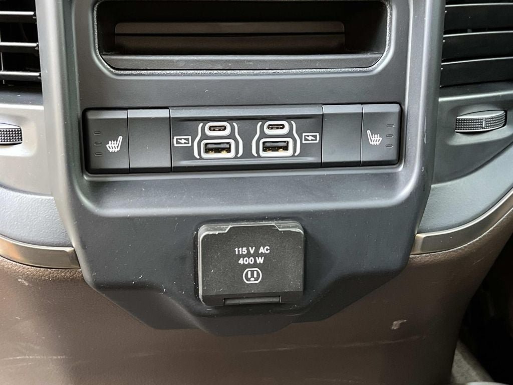 Used 2026 RAM 3500 Longhorn AWD/4WD image 22