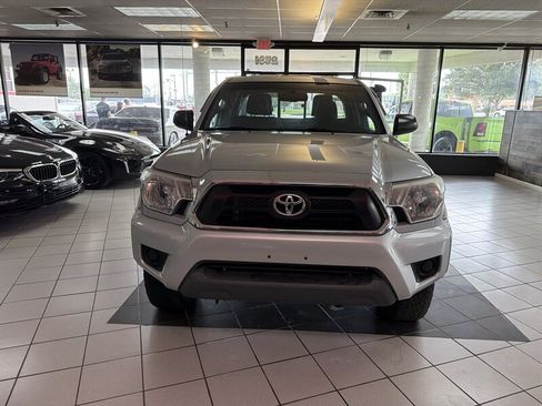 Used 2013 Toyota Tacoma 4x4 Access Cab w/ SR5 Pkg image 3
