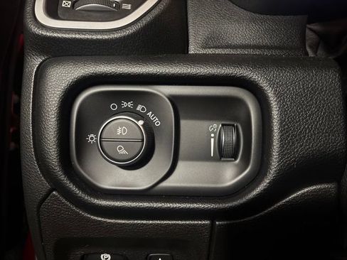 Used 2021 RAM 1500 Big Horn AWD/4WD image 28