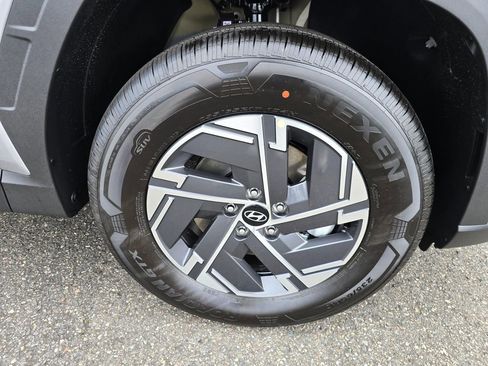 New 2026 Hyundai Tucson Blue SE image 9