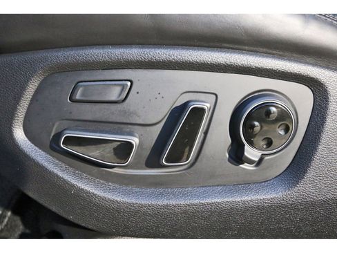 Used 2015 Hyundai Genesis 3.8 w/ Option Group 03 image 30