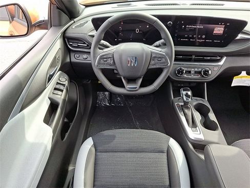 New 2025 Buick Envista Preferred w/ Convenience I Package image 8