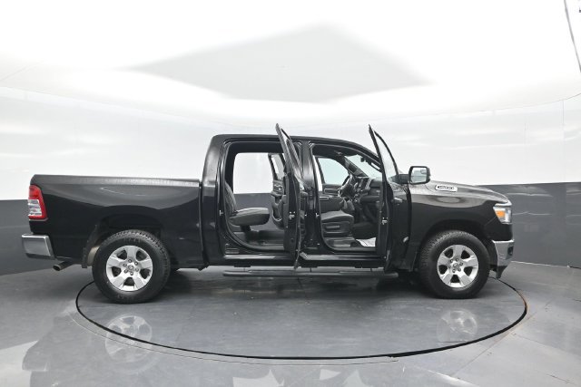 Used 2024 RAM 1500 Big Horn AWD/4WD image 25