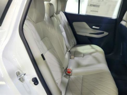 New 2026 Nissan Sentra SL FWD image 28