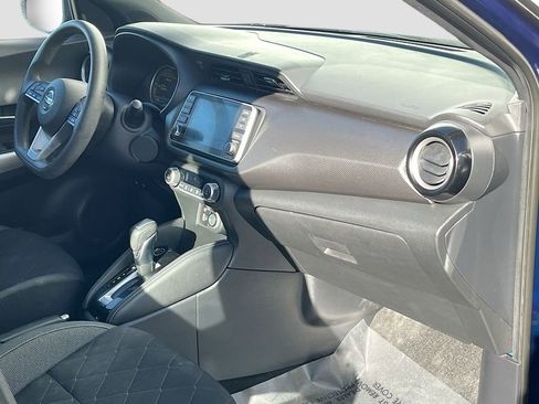 Used 2019 Nissan Kicks SV FWD image 28