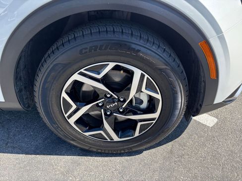 Used 2025 Kia Sportage LX image 30