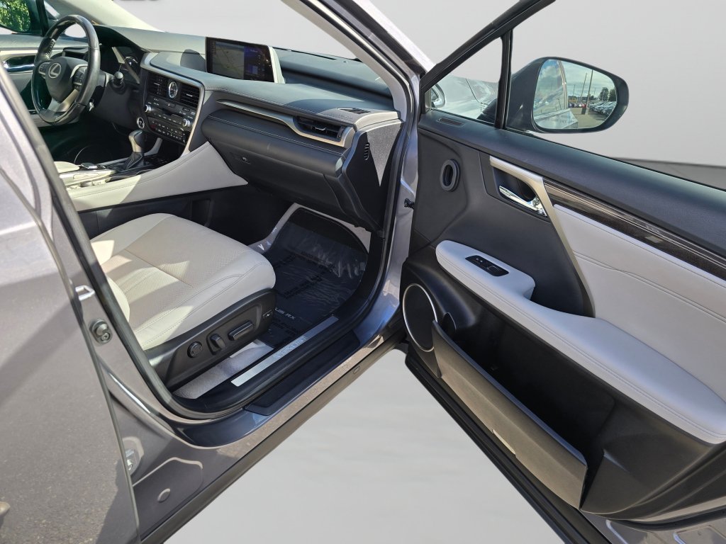 Used 2019 Lexus RX 450h AWD w/ Luxury Package image 29