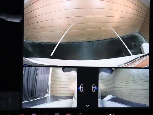 Used 2023 Tesla Model 3 Standard Range image 10