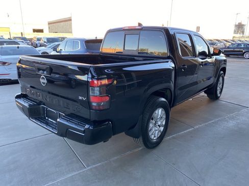 Used 2022 Nissan Frontier SV image 5