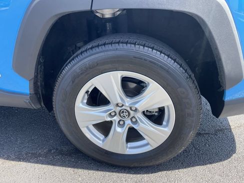 Used 2020 Toyota RAV4 XLE w/ Convenience Package AWD/4WD image 8