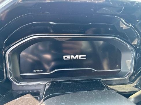 Used 2023 GMC Sierra 1500 Elevation AWD/4WD image 9