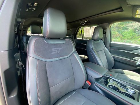 Certified 2025 Ford Explorer ST w/ Sun And Sound Package image 29