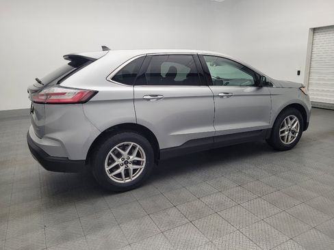 Used 2024 Ford Edge SEL image 10