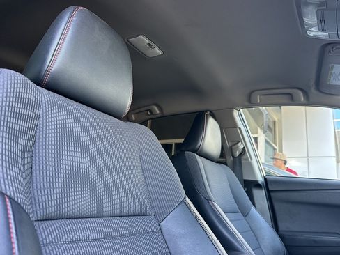 Used 2017 Toyota Camry SE FWD image 15