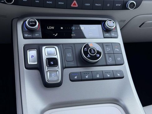Used 2025 Hyundai Palisade Calligraphy AWD/4WD image 6