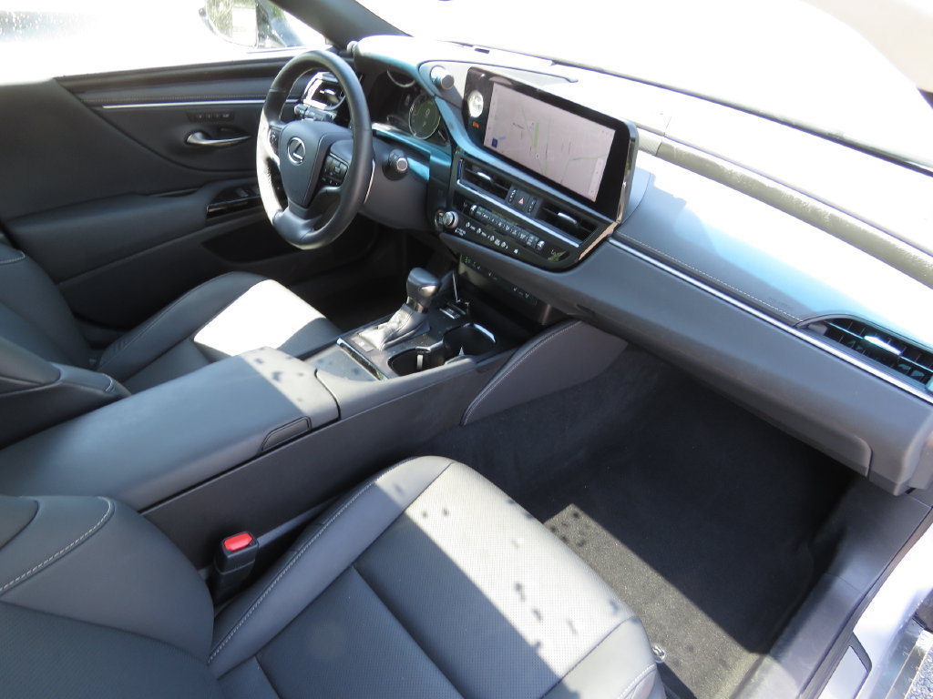 Used 2024 Lexus ES 350 w/ Premium Package FWD image 15