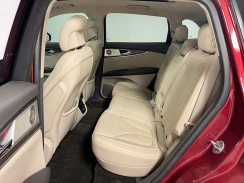 Used 2016 Lincoln MKX Reserve w/ Luxury Package image 15