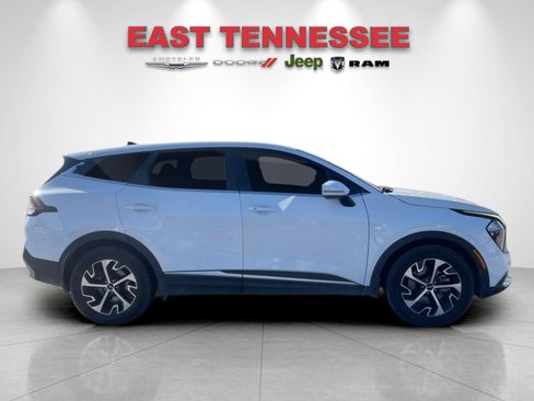 Used 2023 Kia Sportage EX image 2