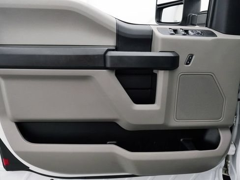 Used 2020 Ford F250 XL w/ Power Equipment Group AWD/4WD image 12