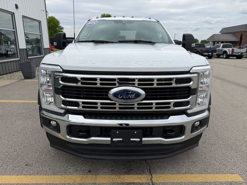 Used 2024 Ford F550 4x4 Crew Cab Super Duty w/ XLT Value Package image 13