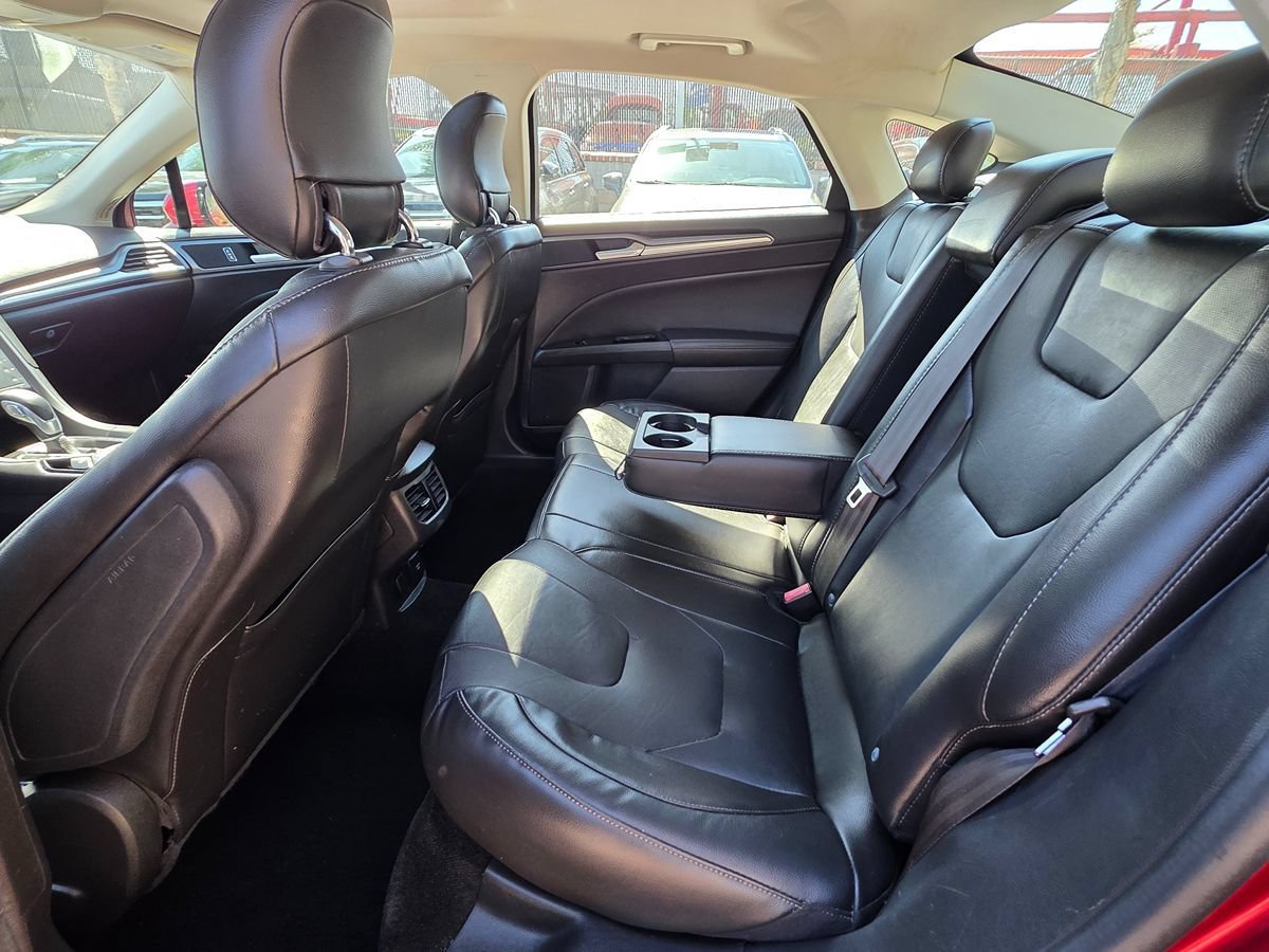 Used 2014 Ford Fusion Titanium FWD image 23
