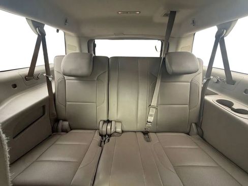Used 2015 GMC Yukon XL SLT w/ Open Road Package AWD/4WD image 31