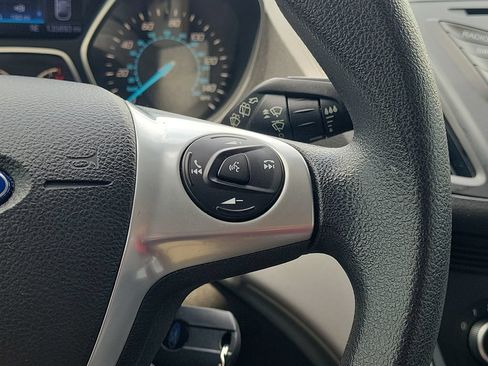 Used 2016 Ford Escape SE FWD image 25