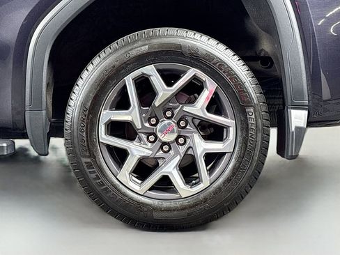 Certified 2022 GMC Sierra 1500 SLT w/ SLT Premium Plus Package AWD/4WD image 35