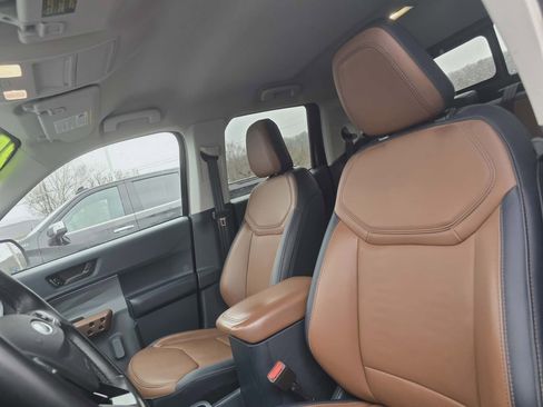 Certified 2024 Ford Maverick Lariat w/ 4K Tow Package image 12