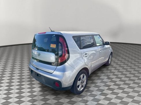 Used 2017 Kia Soul image 4