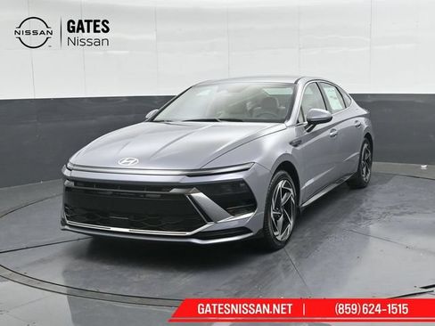 Used 2026 Hyundai Sonata SEL FWD image 6