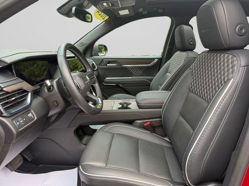 Used 2024 GMC Acadia Denali FWD image 13