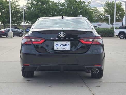 Used 2023 Toyota Camry SE FWD image 6