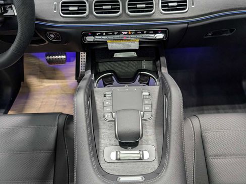 New 2026 Mercedes-Benz GLS 450 4MATIC image 18