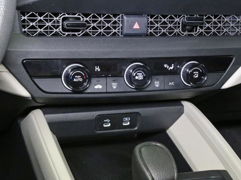 Certified 2023 Honda Accord LX image 10