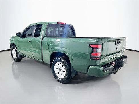 Used 2024 Nissan Frontier SV w/ SV Convenience Package image 6