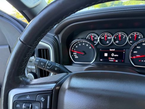 Used 2021 Chevrolet Silverado 1500 LTZ w/ LTZ Premium Package AWD/4WD image 33