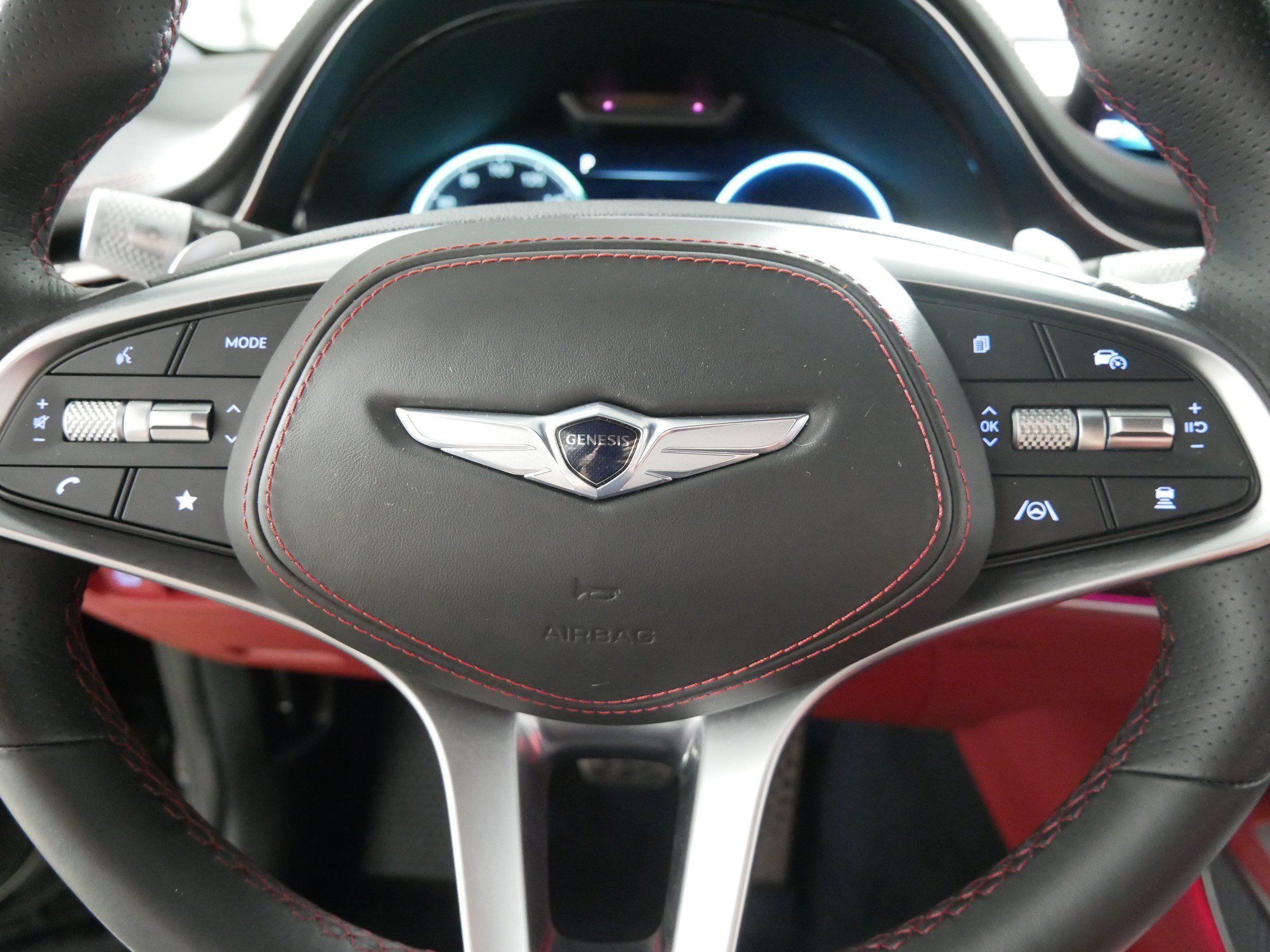 Used 2024 Genesis GV70 2.5T w/ Sport Prestige Package AWD/4WD image 25