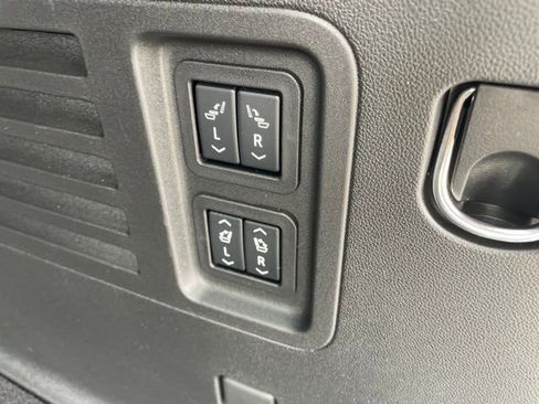 Used 2026 Buick Enclave Sport Touring w/ Super Cruise Package image 45