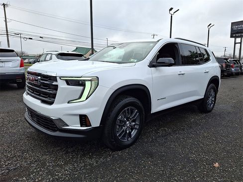 Certified 2025 GMC Acadia Elevation image 3