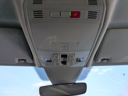 Used 2024 Volkswagen Tiguan Wolfsburg Edition w/ Panoramic Sunroof Package image 30